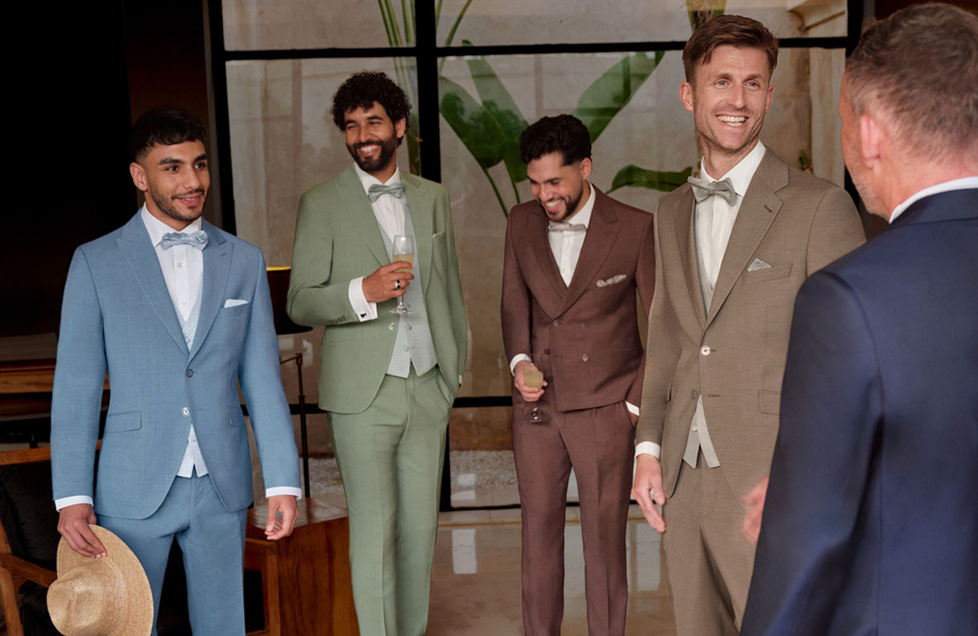 Kostymer i olika färger från Wilvorst Kostymer i olika färger från Wilvorst