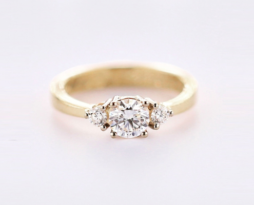 Trestensring i guld från Sweet Rocks