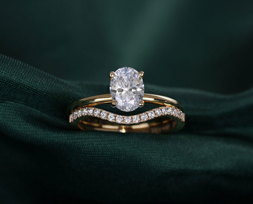 9011-1,8K Fattning EF32 1x0,25 ct oval, Eira-1,6R 19x0,01 ct från Guldbolaget