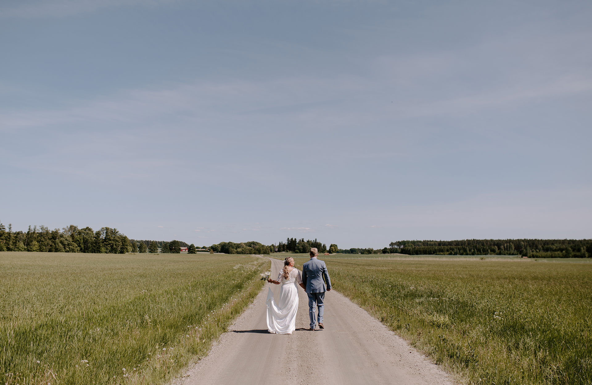 Sophia & Rasmus lantliga bröllop - foto: Ellinor Niland