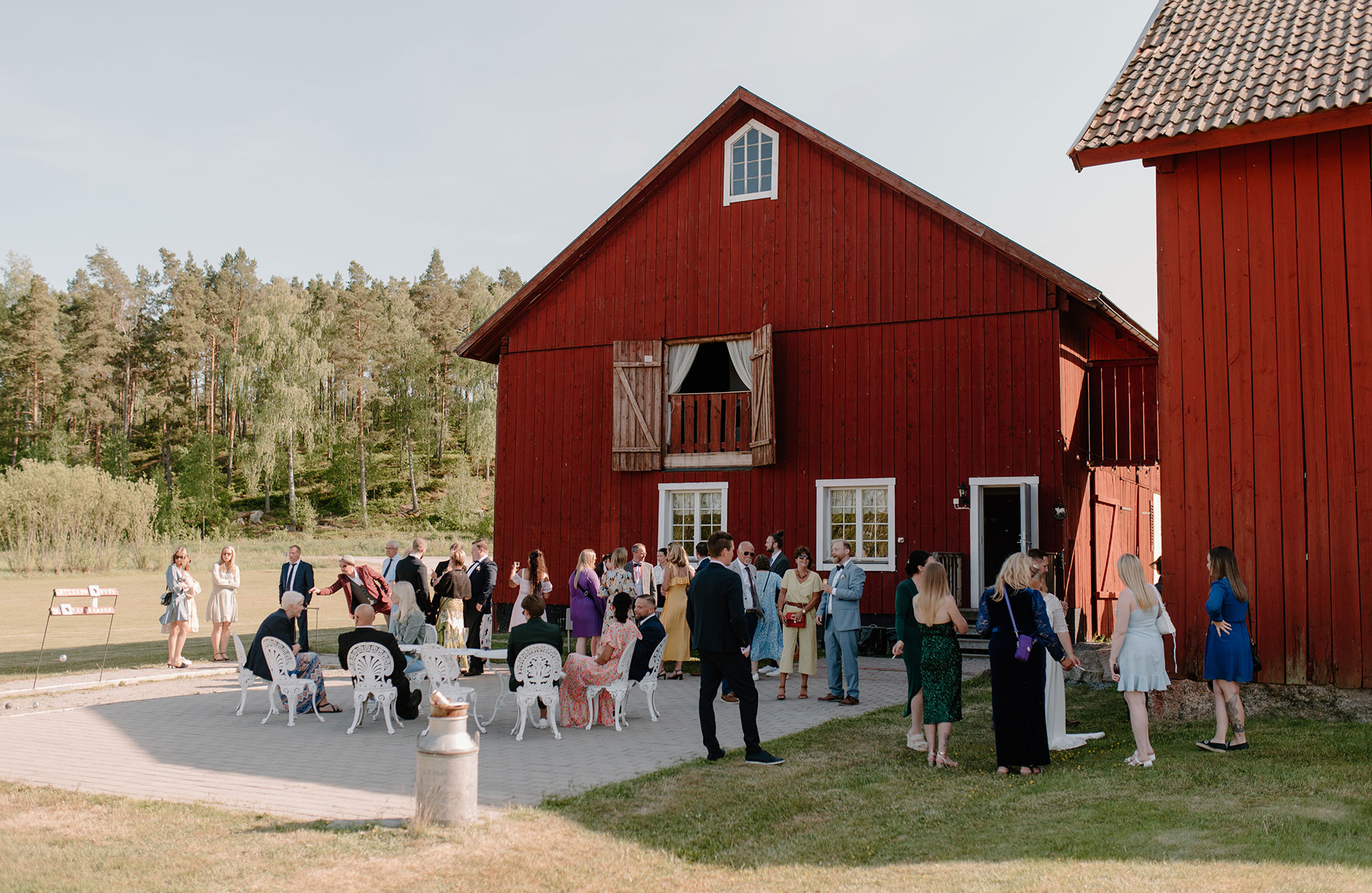 Sophia & Rasmus lantliga bröllop - foto: Ellinor Niland