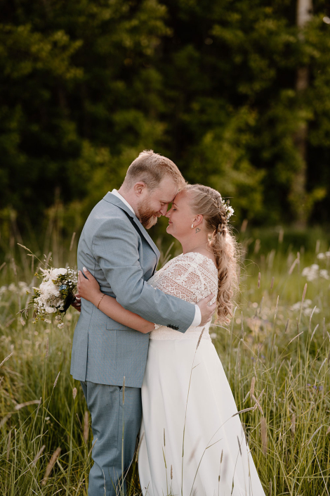 Sophia & Rasmus lantliga bröllop - foto: Ellinor Niland