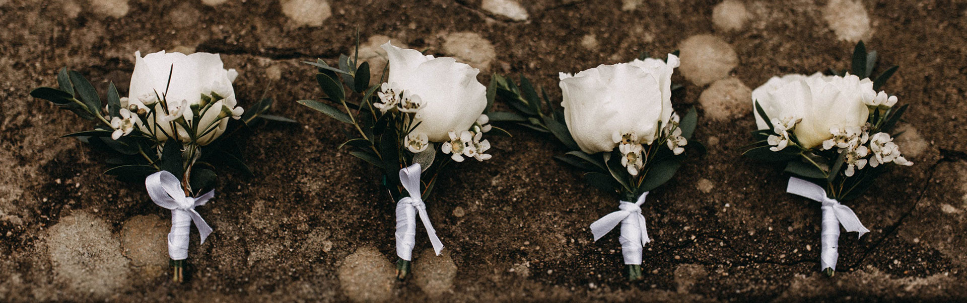 Corsage - foto: Pexels / Fidel Hajj