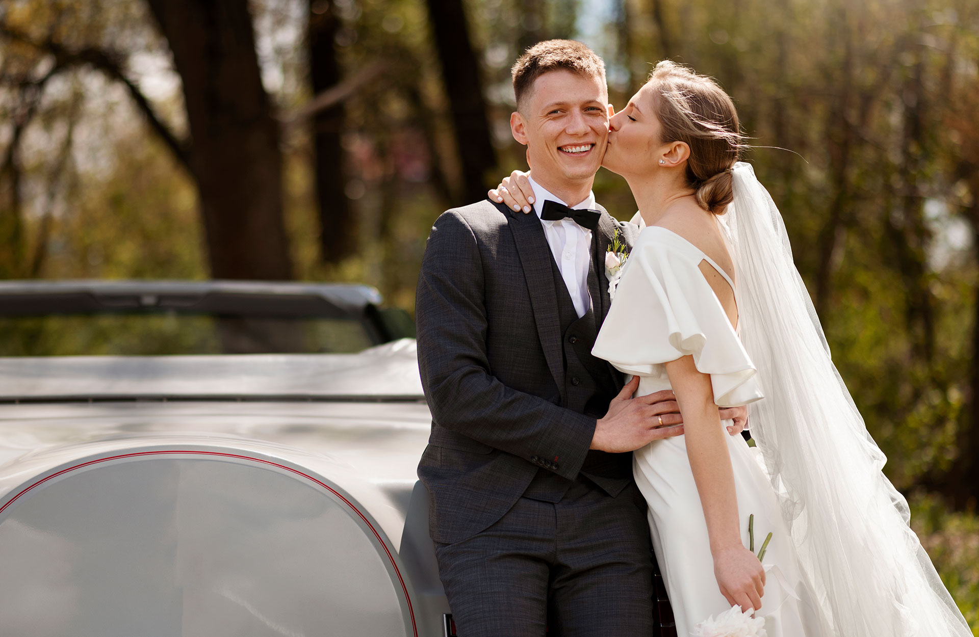 Ett nygift par - foto: Freepik Ett nygift par - foto: Freepik