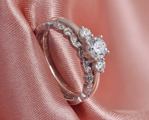 Guldbolaget - 9011-2K EF37 1x0,75 ct och Adina-2K 1,6 hög 19x0,015 ct