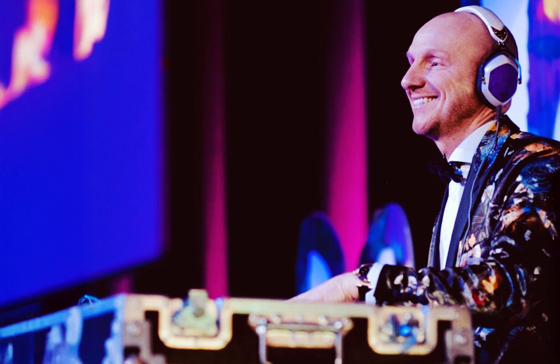 Disco Company - DJ på bröllop Disco Company - DJ på bröllop