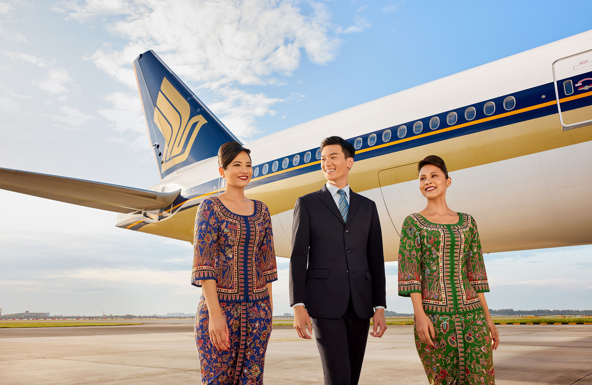 Cabin crew ved flygplan - Singapore Airlines