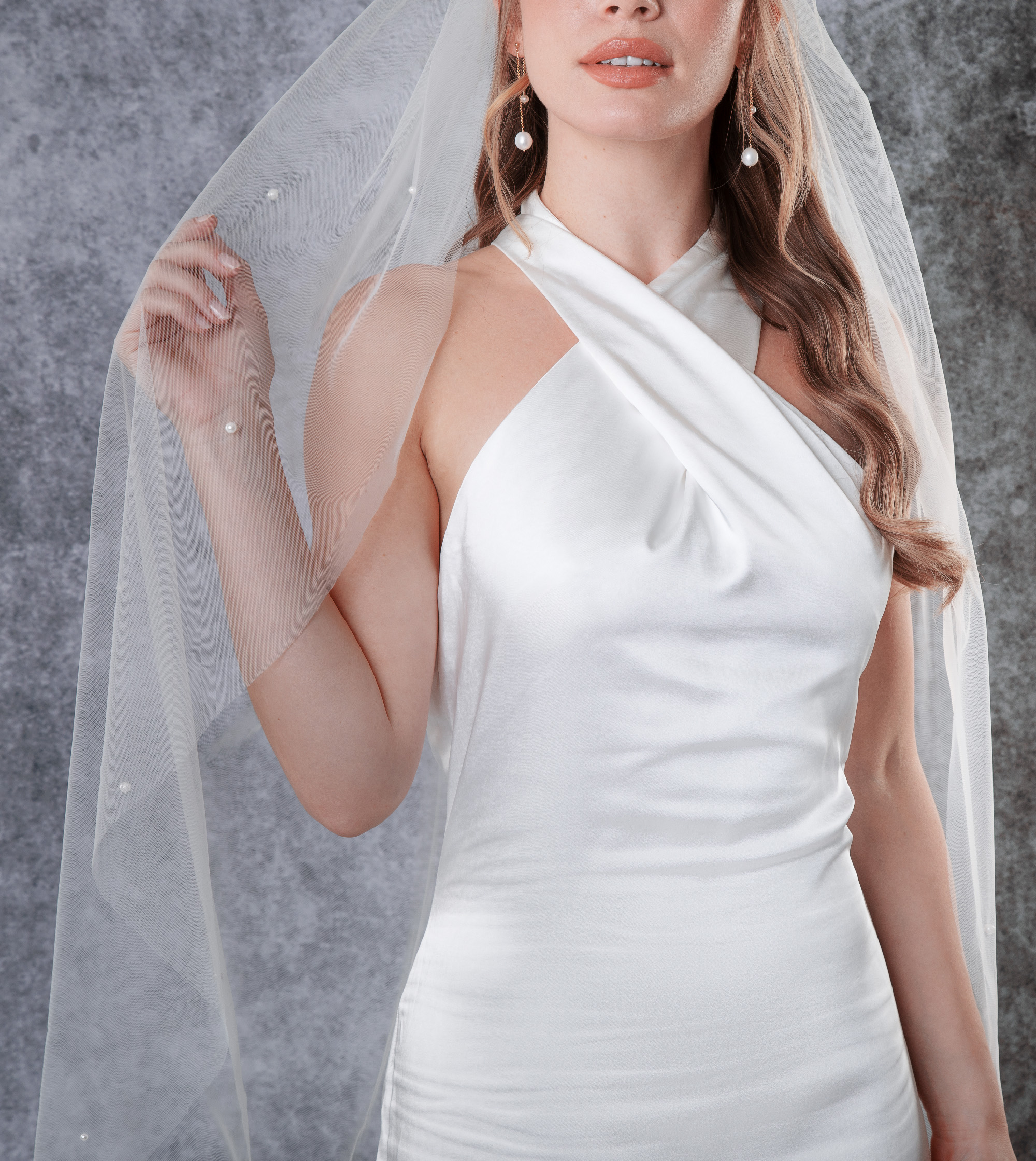 Minimalistisk Brudslöja - foto: Lace & Favour