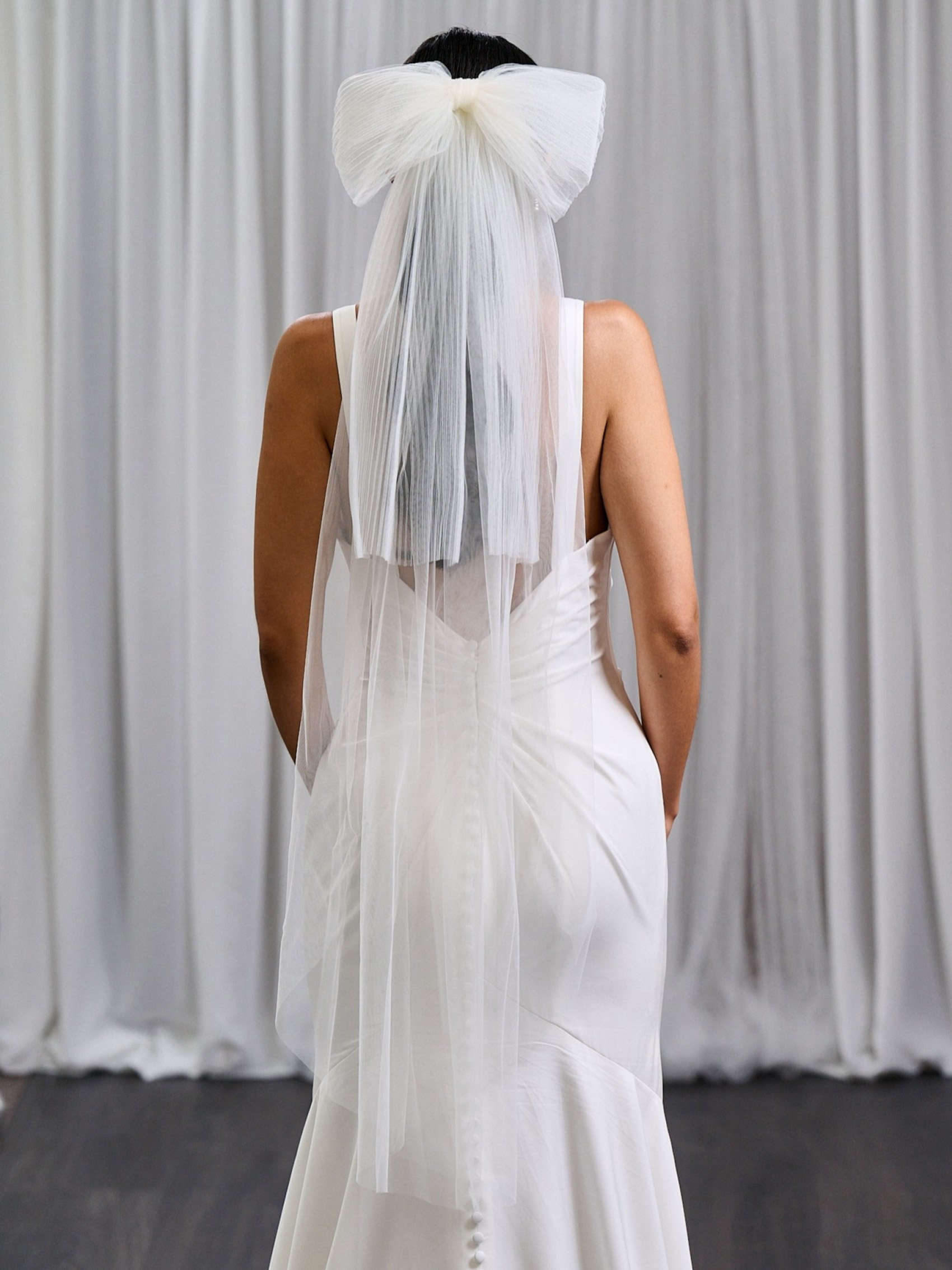 Brudslöja - dekorerade brudslöjor - foto: Lace & Favour